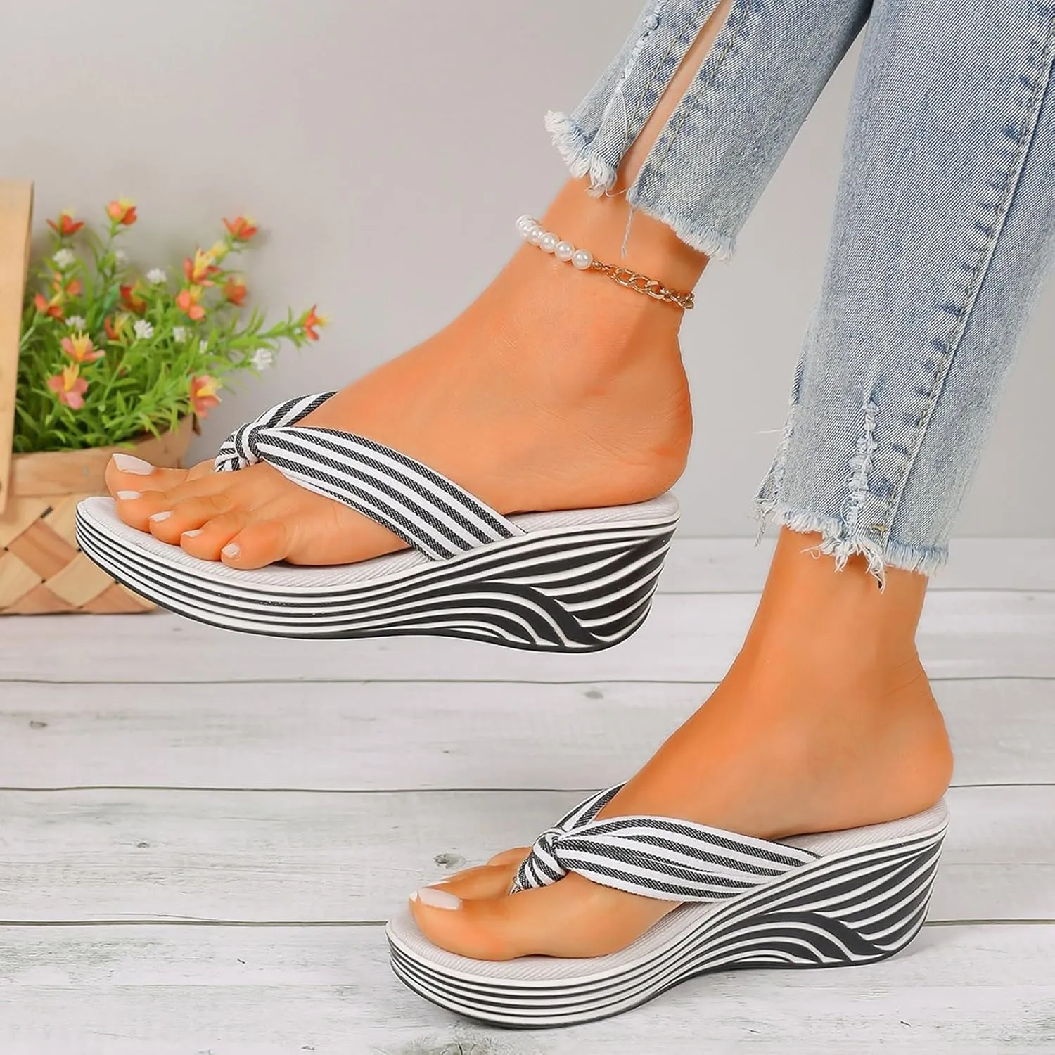 Flip Flops for Women Hot Sandals Women Teen Wedge Slippers For Girls Beach Sandals Women Sandals