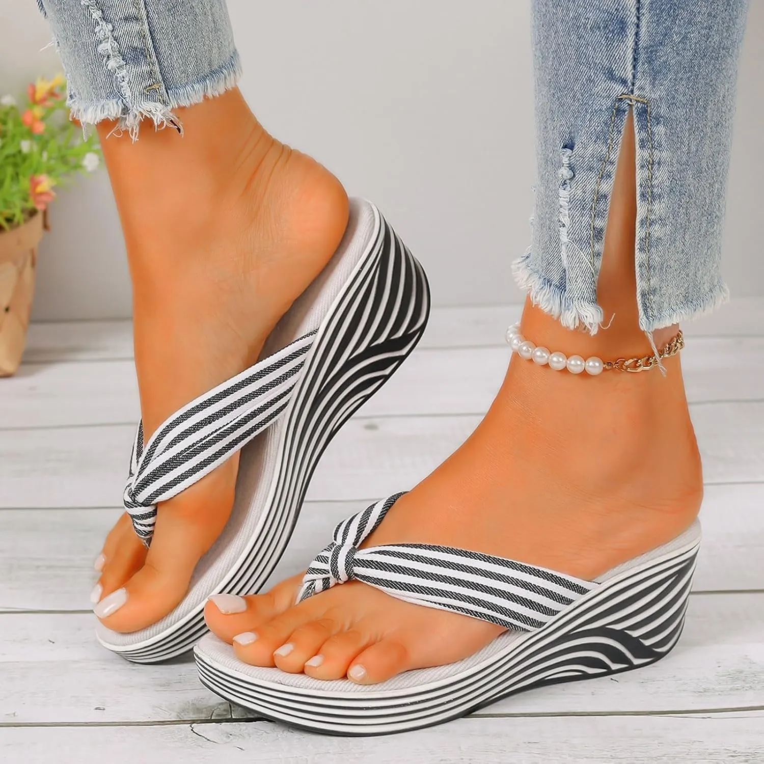 Flip Flops for Women Hot Sandals Women Teen Wedge Slippers For Girls Beach Sandals Women Sandals