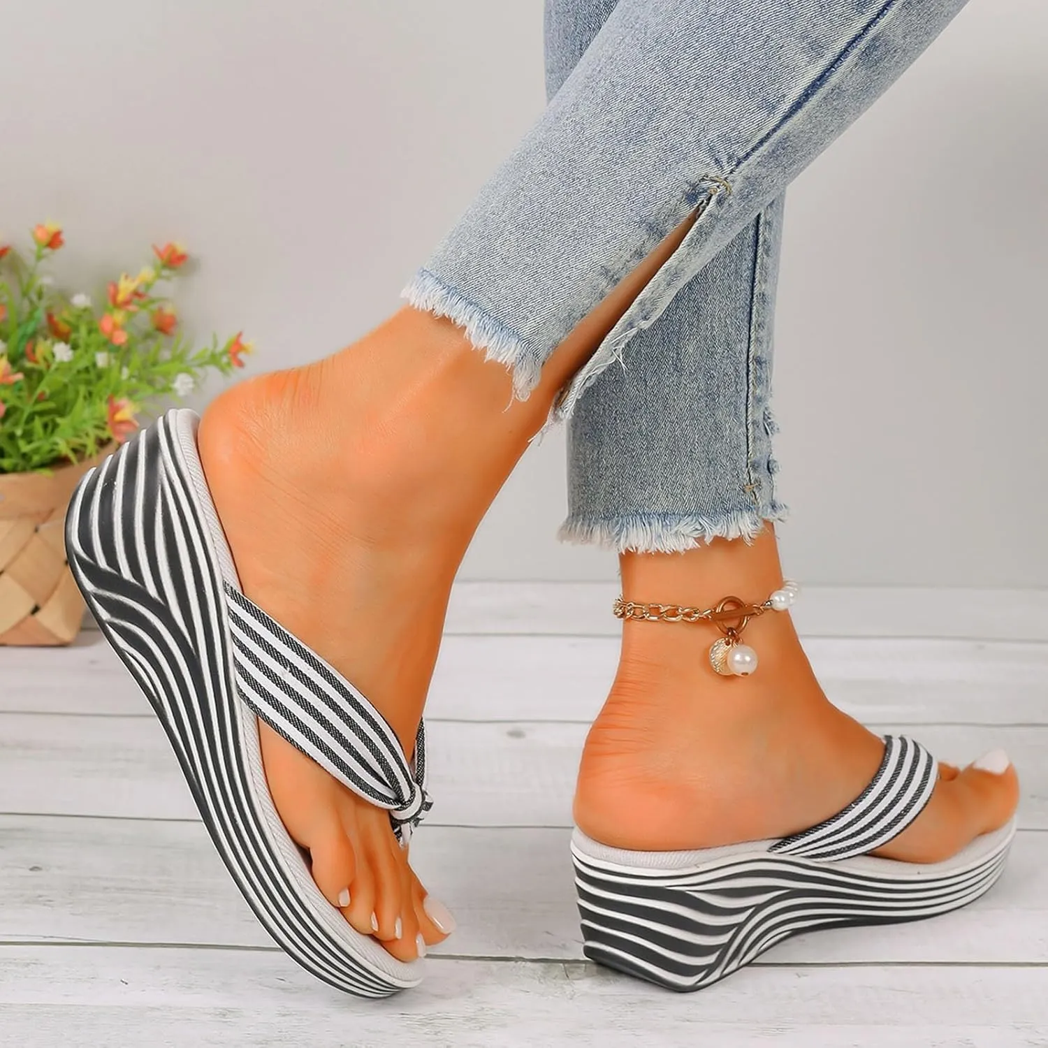Flip Flops for Women Hot Sandals Women Teen Wedge Slippers For Girls Beach Sandals Women Sandals
